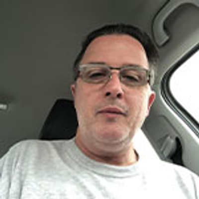 Pet Safety Gate Plus – Extra Strong, No-Drill Pet Gate for Stairways, Doorways & Hallways | Easy One-Hand Use, No Wall Damage