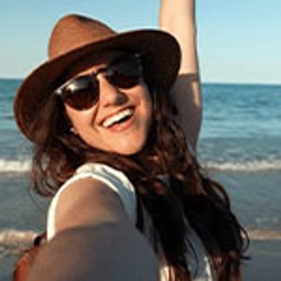 Pet Safety Gate Plus – Extra Strong, No-Drill Pet Gate for Stairways, Doorways & Hallways | Easy One-Hand Use, No Wall Damage