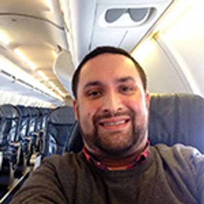 Pet Safety Gate Plus – Extra Strong, No-Drill Pet Gate for Stairways, Doorways & Hallways | Easy One-Hand Use, No Wall Damage